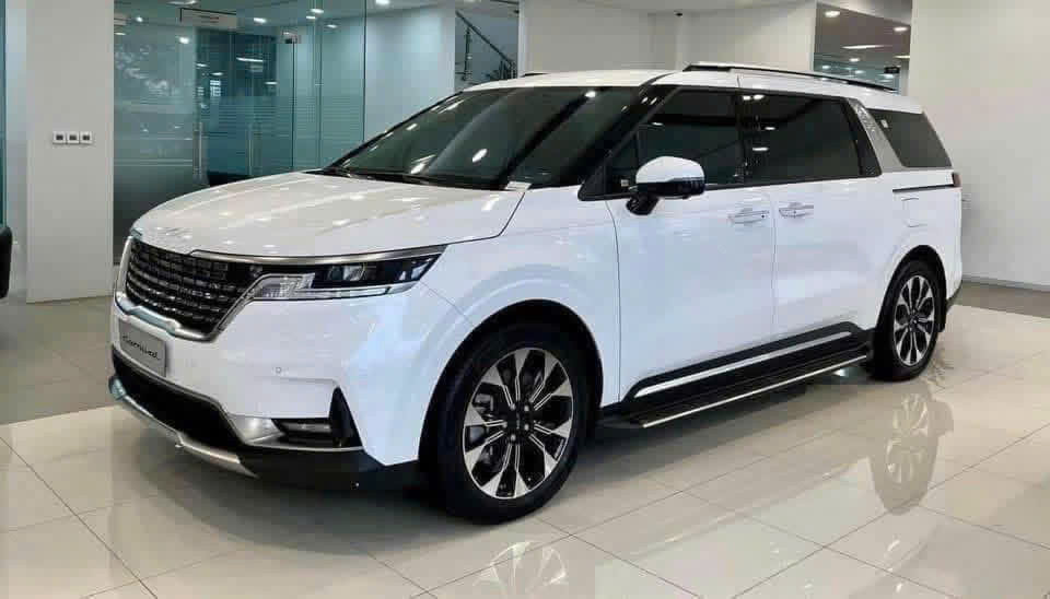 Xe 7 chỗ - ảnh 29